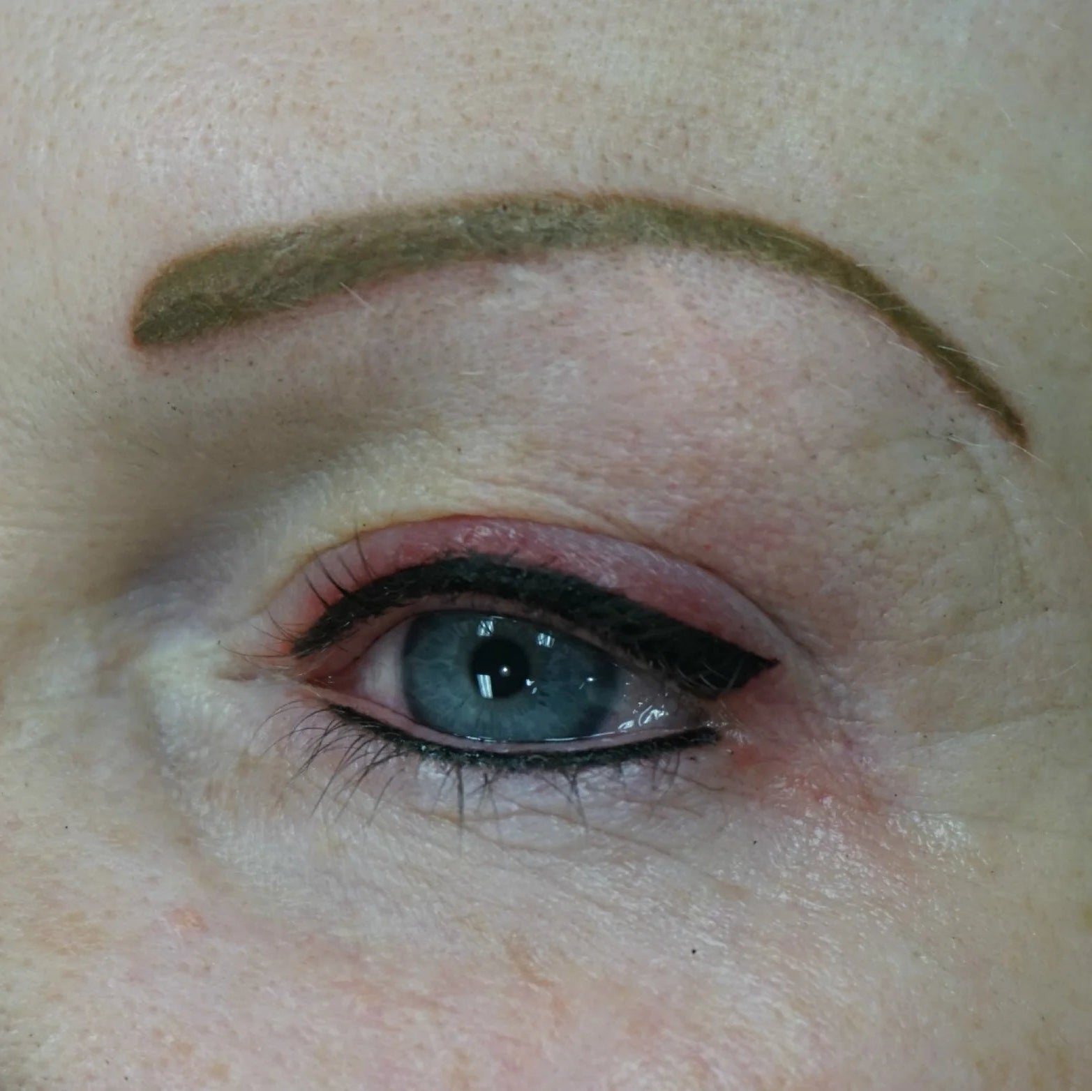 Li Pigments AQUA GLOBAL EYELINER Midnight Black 15ml