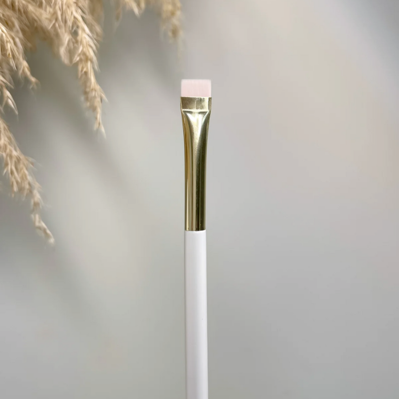 Kobie Lee Flat Highlighter Brush