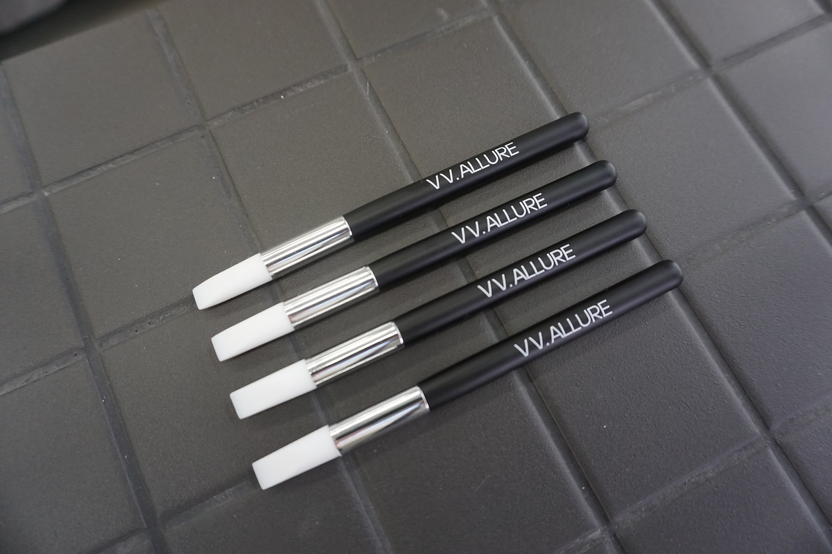 VV Allure - Lip Shaper