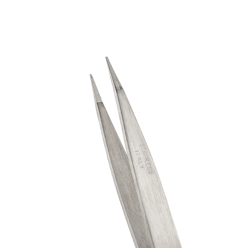 Elan Point Tip Eyebrow Tweezers